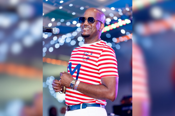 Rénato Decater en concert solo à Cayenne: « J'ai le devoir de rendre au public ce qu'il m'a donné »