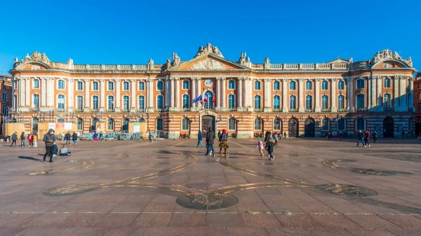 La place du Capitole peut devenir le monument préféré des Français, mais à une condition