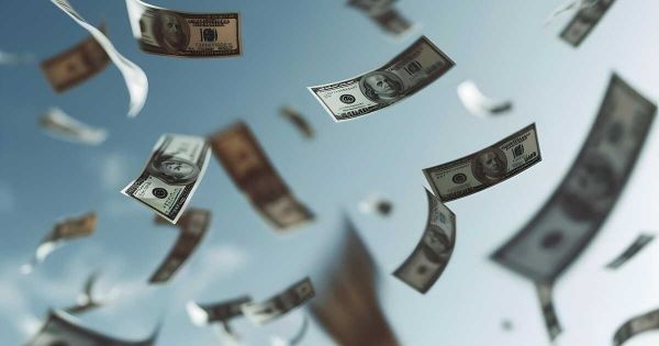 Aux États-Unis, les habitants de Détroit surpris par une pluie de billets au-dessus de la ville