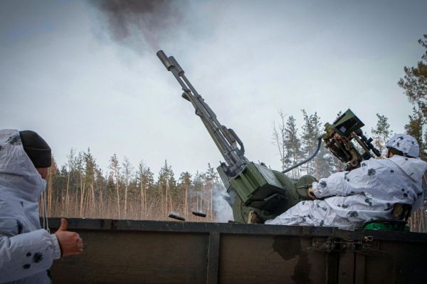 De cent à mille euros pour poser une bombe : en Ukraine, les ados saboteurs du FSB