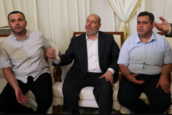 Les dirigeants du Hamas sommés de déposer les armes
