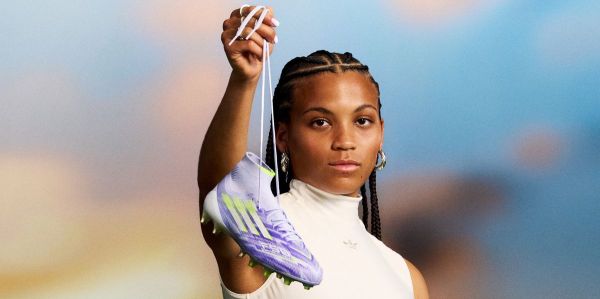 Une première dans le foot: Adidas présente de nouvelles chaussures, adaptées à la morphologie féminine