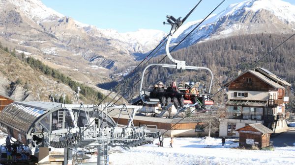 Arrêt du ski dans la station Le Seignus d'Allos : pourquoi la situation n'est pas si simple