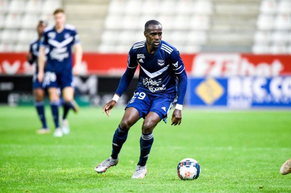 Maxime Poundjé va rechausser les crampons avec les Girondins de Bordeaux en Régional 1