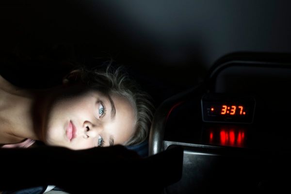 Selon une étude, la lumière de l'après-midi peut-être un frein au sommeil des ados