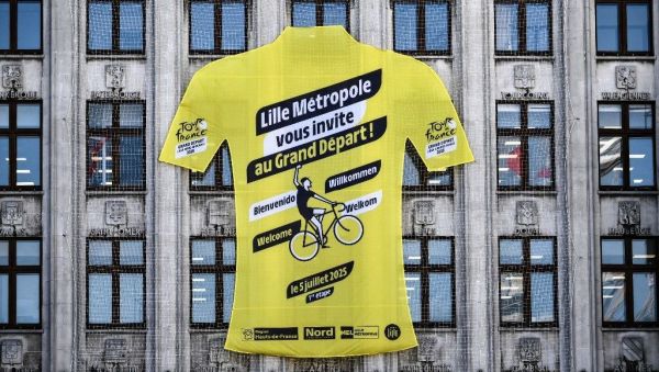 DIRECT - Grand Départ du Tour de France 2025 : vivez la présentation et la parade des coureurs avec ICI Nord