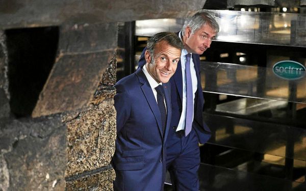 Pas d'implantation de loups là « où il y a du pastoralisme », plaide Emmanuel Macron