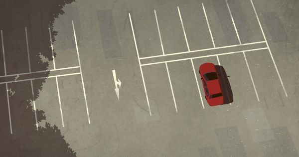 Une mère punit son fils en l'enfermant dans la voiture en plein soleil, la police intervient
