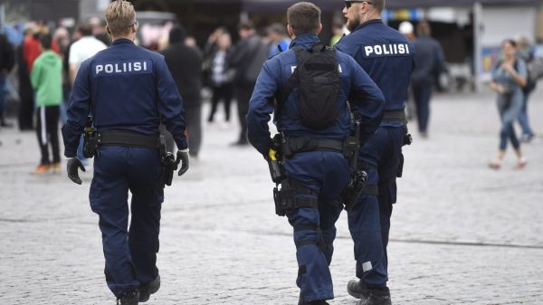 Finlande: plusieurs personnes poignardées près d'un centre commercial, un suspect arrêté