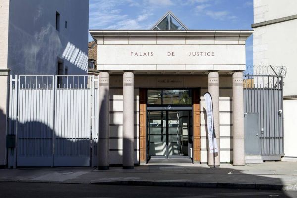 A Genève, procès express et peine légère pour un cas de violence juvénile extrême