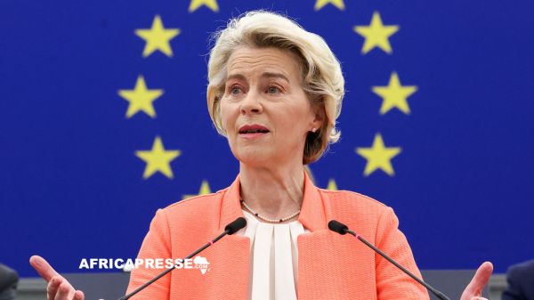 Ursula von der Leyen ciblée par une motion de censure initiée par l'extrême droite européenne