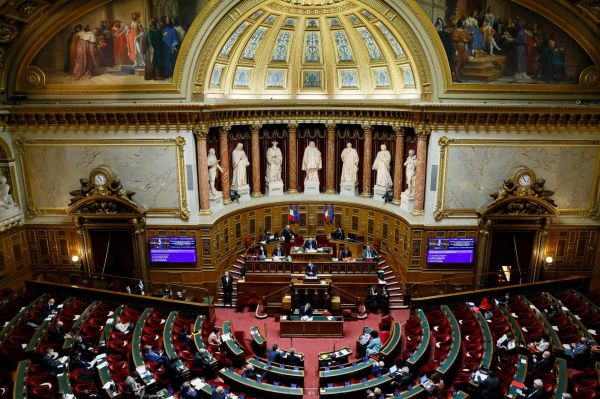 La lutte contre les violences faites aux femmes, une cause "mal dotée", selon le Sénat