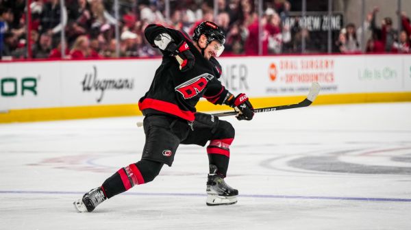 Orlov devient le défenseur le mieux payé des Sharks