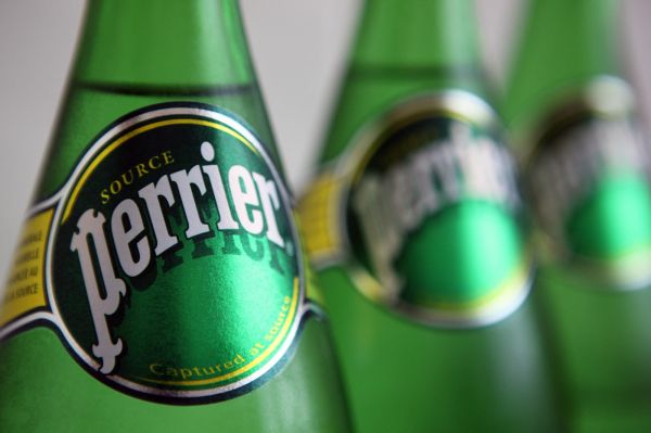 « Ce n'est pas aux salariés de payer le scandale de l'eau minérale », l'espoir d'un repreneur ravive les verriers de Perrier