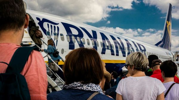 Fin du casse-tête Ryanair ? La taille du bagage cabine gratuit augmente