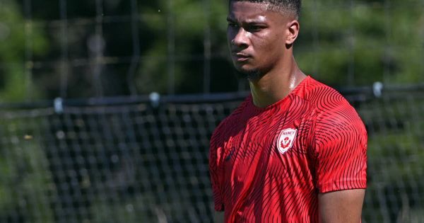 Football. Nehemiah Fernandez, nouveau défenseur de l'ASNL, passé par le PSG : « Côtoyer Messi, Neymar et Mbappé, ça permet d'apprendre plus vite »