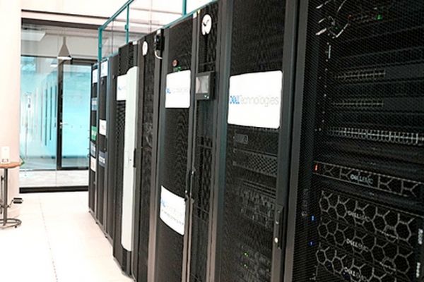 Mettre les mains dans l’IA : Dell ouvre un AI Lab en France pour innover en IA d'entreprise