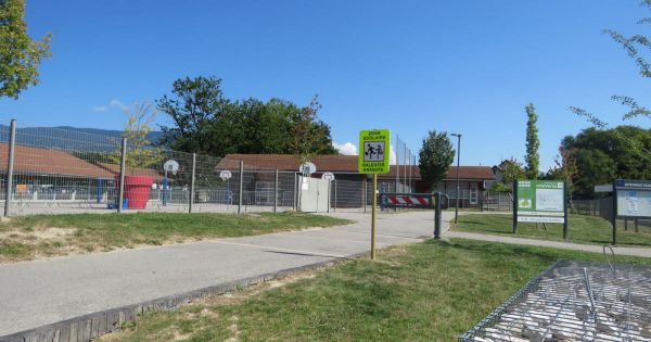 Haute-Savoie. Affaire d'attouchements au périscolaire : le suspect en détention, les parents en colère