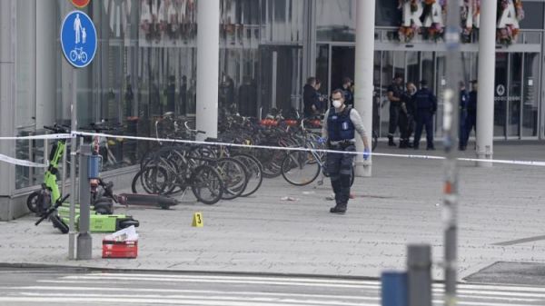 Finlande : Un homme poignarde quatre personnes