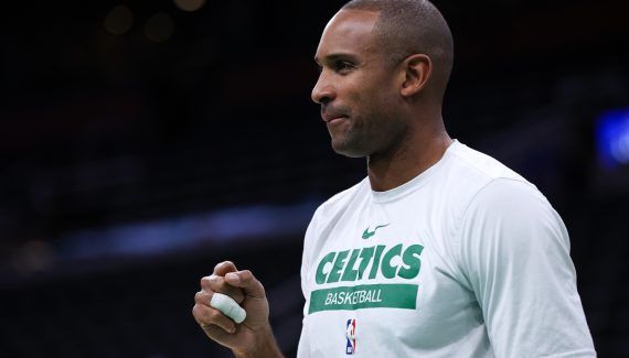 Al Horford hésite entre les Warriors, les Lakers et la retraite