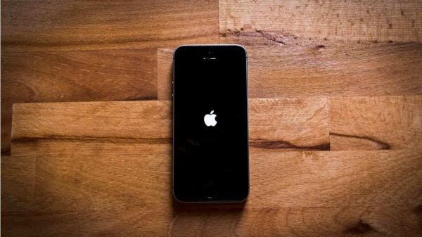 iPhone pliant c'est oui, iPad pliant c'est non: que prépare Apple ?