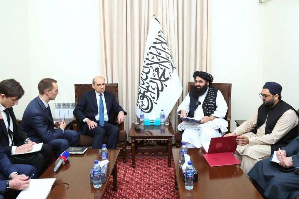 La Russie devient le premier pays à reconnaître le pouvoir taliban en Afghanistan