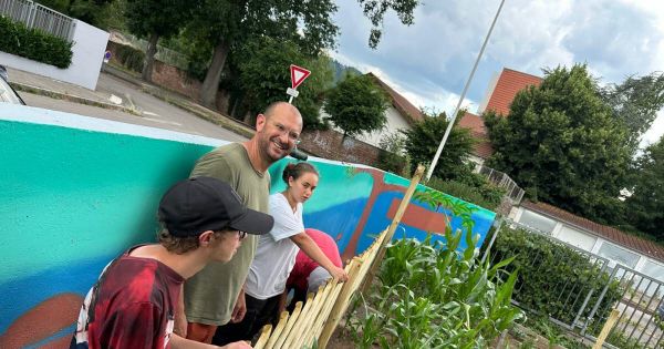 Vosges. À Saint-Dié, huit jeunes éloignés de l'emploi participent à un chantier éducatif à Kellermann