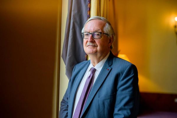 Patrick Artus: «Nous basculons d'un monde pétrolier au monde des métaux critiques et des terres rares»