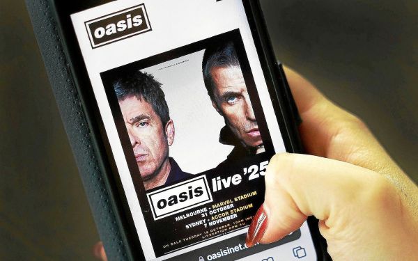 Retour du groupe culte Oasis : les fans historiques comme les plus jeunes trépignent d'impatience