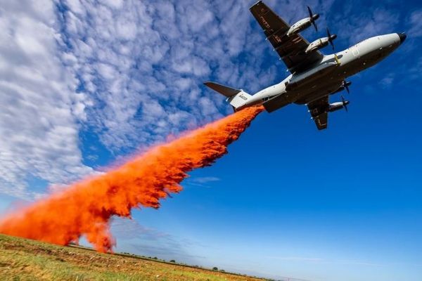 Lutte contre les feux de forêt : l'Airbus A400M version bombardier d'eau vient de terminer une campagne d'essais de largages ciblés