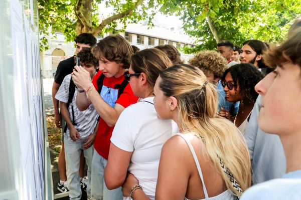 Résultats du bac 2025 : consultez-les dès ce 4 juillet sur notre site, académie par académie