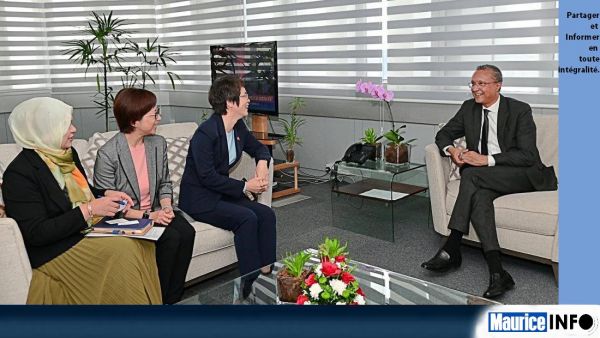 Rencontre entre Patrick Assirvaden et l'ambassadrice de Chine, Dr Huang Shifang