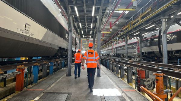 "Il faut impérativement que les rames soient dans le meilleur état" : comment la SNCF prépare ses TGV aux grands départs de l'été