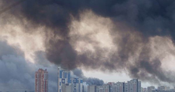 Guerre en Ukraine. Une attaque de drones ukrainiens fait un mort en Russie, Kiev de nouveau ciblée