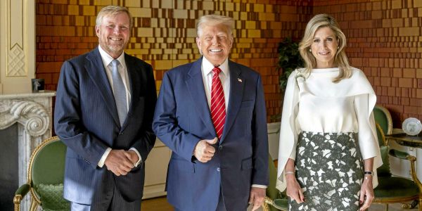 Donald Trump a-t-il été moqué par la reine des Pays-Bas ?