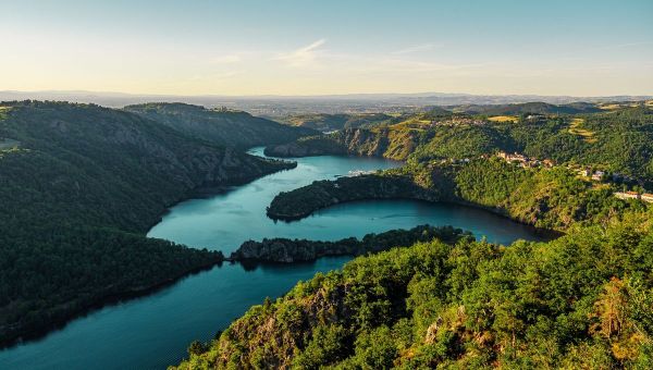 Saint-Victor-sur-Loire : l'ilot de nature à visiter absolument près de Saint-Étienne