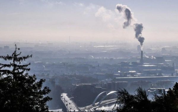 Lutte contre le réchauffement climatique : les émissions de gaz à effet de serre repartent à la hausse en France en 2025