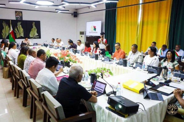 Pôle Anti-corruption – Juridictions spécialisées : Deux nouveaux chefs du ministère public, nommés à Mahajanga et Fianarantsoa