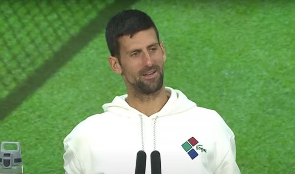 « Je pense que ce sont les balles qui ralentissent le jeu », déclare Djokovic