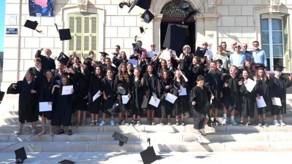 Les élèves de CM2 de Ceyreste ont fêté leur départ vers le collège
