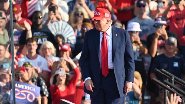 Guerre en Ukraine : "Aucun progrès", Trump reconnaît son impuissance face à Poutine, un aveu d'échec inédit pour le président américain