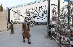 Afghanistan : la Russie, premier pays à reconnaître officiellement le pouvoir taliban