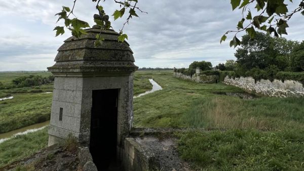 De Rochefort à Marennes sur la route de la Vélodyssée, entouré du marais de Brouage
