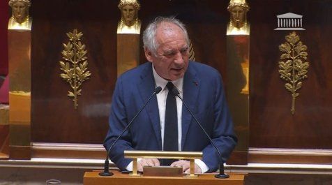8e motion de censure pour convenance personnelle (du PS)