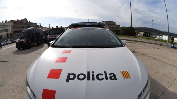 A contresens sur la route, il fuit en voyant la police... Et pour cause, il venait de voler un supermarché !