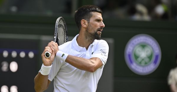 Ivanisevic, coach de Tsitsipas, sur Djokovic : « L'autre jour, il s'est entraîné avec Stefanos, et en le regardant de l'autre côté du filet, on se dit que c'est tellement facile de jouer [...]