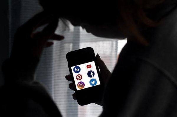 Les dégâts des réseaux sociaux sur la jeune génération : "Plus impulsive et violente", préviennent des scientifiques