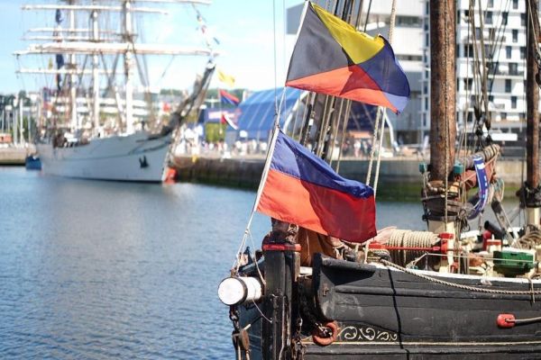 EN IMAGES. 1 000 marins, 44 navires : Les Grandes Voiles du Havre, c'est parti !