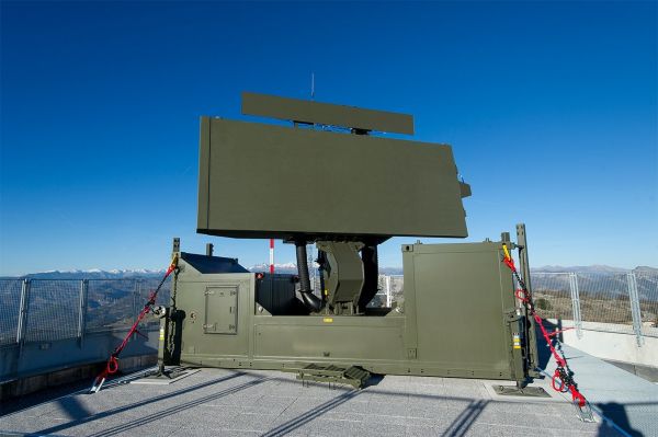 La Malaisie va acquérir deux nouveaux radars GM400 de Thales