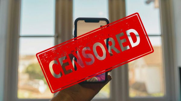 iOS 26 : FaceTime se fige si la caméra détecte une personne qui se dén*de